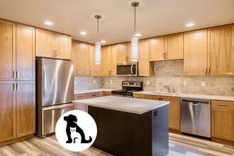 1931 Grant NW Ave in Corvallis, OR - Foto de edificio - Building Photo