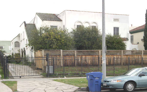 188-202 S Catalina St in Los Angeles, CA - Foto de edificio - Building Photo