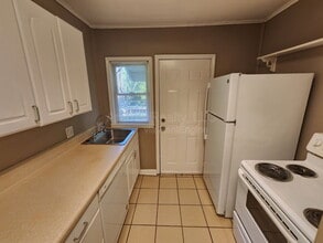 261 Victory Dr SE in Marietta, GA - Building Photo - Building Photo