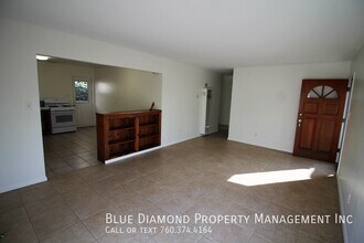 2012 Edinburg Ave in Encinitas, CA - Building Photo - Building Photo