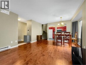 7175 18th Ave in Burnaby, BC - Building Photo - Building Photo