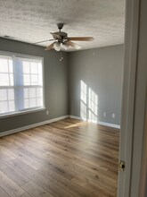 160 Red Hawk Dr in Vine Grove, KY - Building Photo - Building Photo