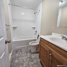 373 Wolcott St in Bristol, CT - Building Photo - Building Photo