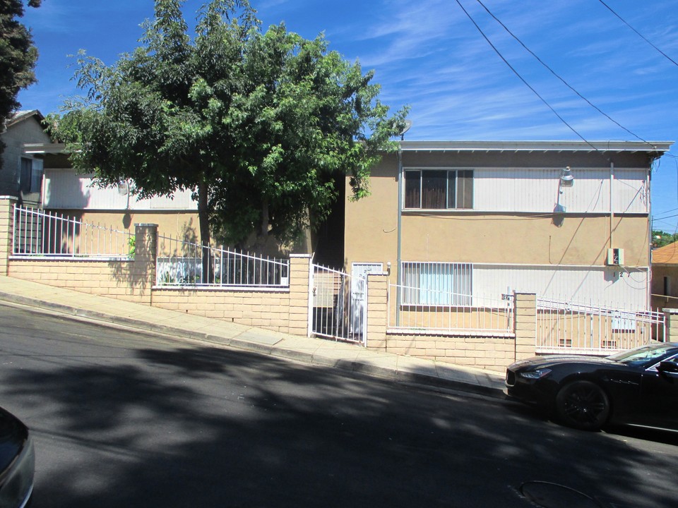 127 Rivera St in Los Angeles, CA - Building Photo