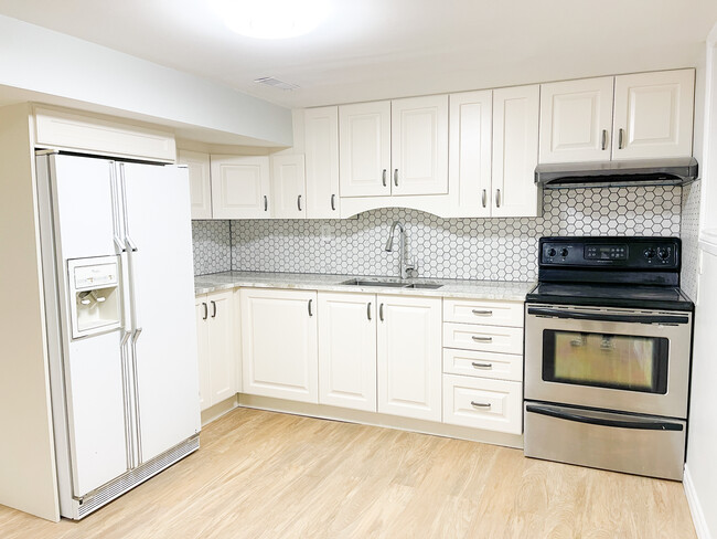 146 Lynbrook Dr in Hamilton, ON - Building Photo - Building Photo