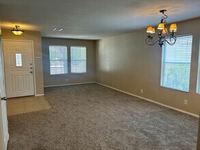 8407 Silver Brush in San Antonio, TX - Building Photo - Building Photo