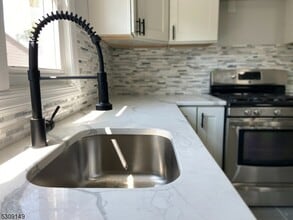 905 Sanford Ave in Irvington, NJ - Building Photo - Building Photo