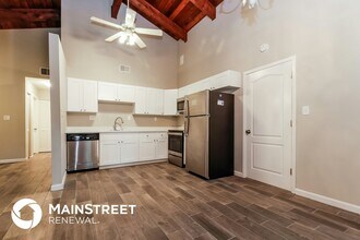2760 Hillsdale Ave in Largo, FL - Building Photo - Building Photo