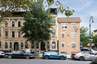 71 Stuyvesant Ave in Brooklyn, NY - Building Photo - Primary Photo