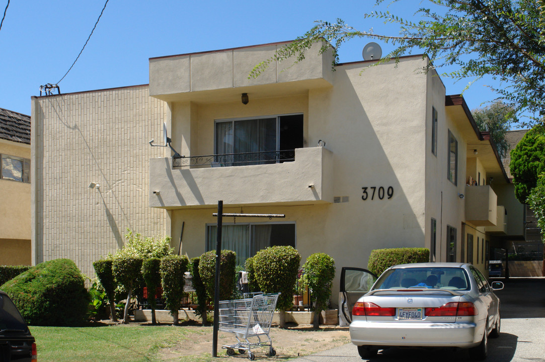 3709 S Bentley Ave in Los Angeles, CA - Building Photo