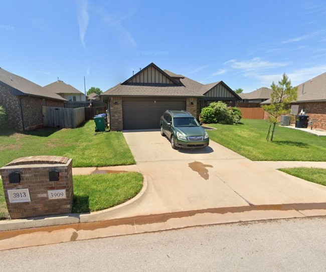 3909 Alnwick Ln in Oklahoma City, OK - Building Photo - Building Photo