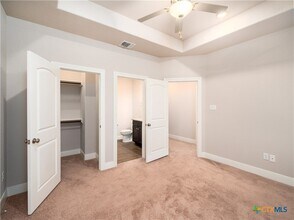 109 High Dr in Spring Branch, TX - Foto de edificio - Building Photo