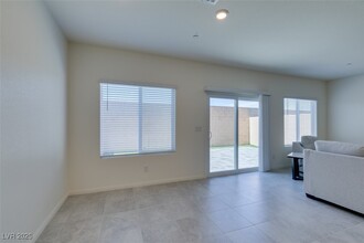 7107 Alabaster Peak St in Las Vegas, NV - Building Photo - Building Photo