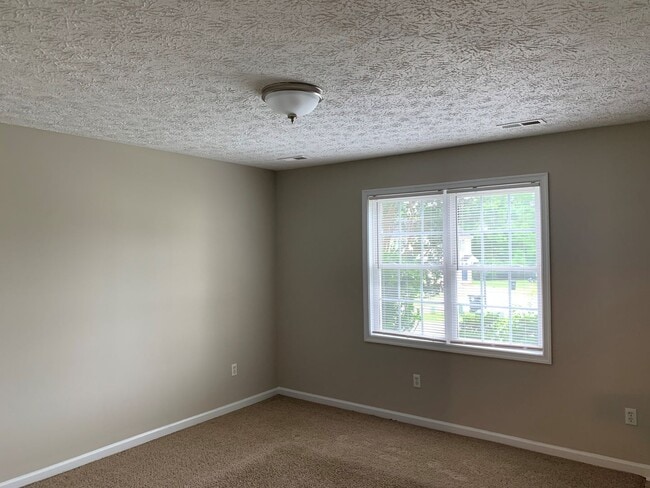 448 Three Creeks Ct in Lynchburg, VA - Building Photo - Building Photo