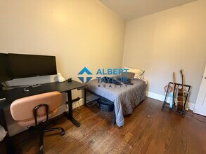 29 Darling St, Unit 1 in Boston, MA - Foto de edificio - Building Photo