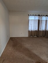 4410 Groombridge Way, Unit Groombridge Way in Alexandria, VA - Building Photo - Building Photo