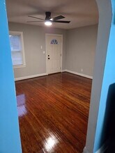 4879 Charlotte Dr in Louisville, KY - Building Photo - Building Photo