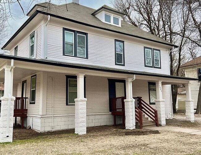1605 W Maple St in Wichita, KS - Building Photo - Building Photo