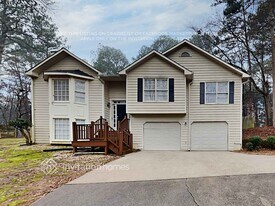 240 Churchill Way in Mcdonough, GA - Building Photo