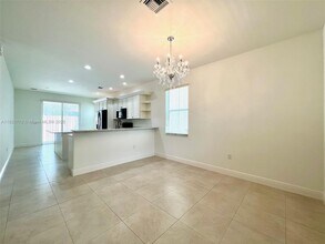 3280 NW 126th Ave in Sunrise, FL - Building Photo - Building Photo