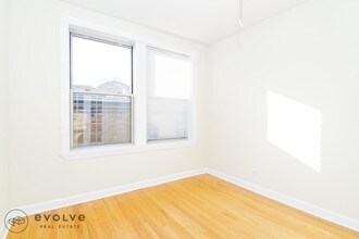 550 W Aldine Ave-Unit -560-N2 in Chicago, IL - Building Photo - Building Photo