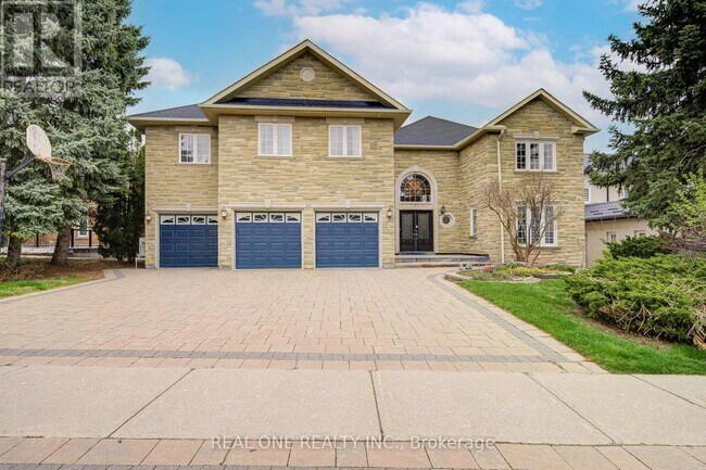 property at 45 Glenayr Rd