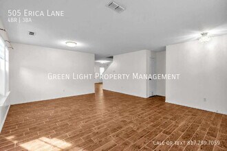 505 Erica Ln in Euless, TX - Building Photo - Building Photo