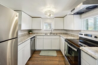 276 Fairburn Rd NW in Atlanta, GA - Foto de edificio - Building Photo