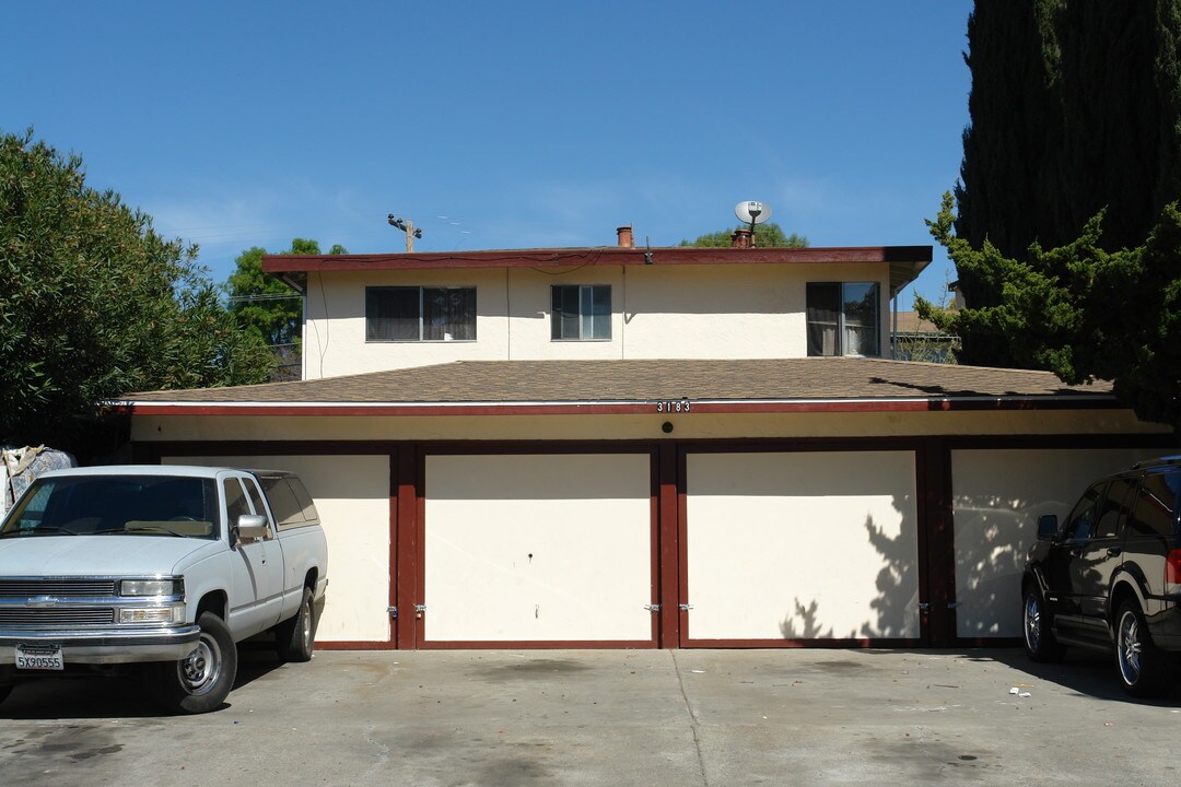 3183 Williamsburg Dr in San Jose, CA - Foto de edificio