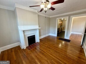 372 Peachtree Ave NE in Atlanta, GA - Building Photo - Building Photo