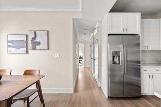 303 Maverick St, Unit 1 in Boston, MA - Building Photo - Building Photo