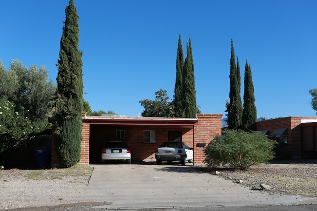 3671-3677 E Bellevue St in Tucson, AZ - Building Photo - Building Photo