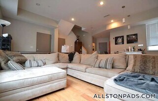 55 Glenville Ave in Boston, MA - Building Photo