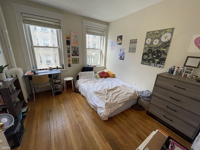 92 Gordon St, Unit A12 in Boston, MA - Building Photo - Building Photo