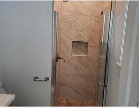 119 S Westmoreland Ave, Unit 119 in Los Angeles, CA - Foto de edificio - Building Photo