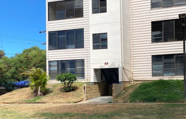 87-118 Helelua St