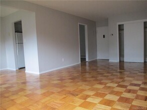 2 Brevoort Dr in Pomona, NY - Building Photo - Building Photo