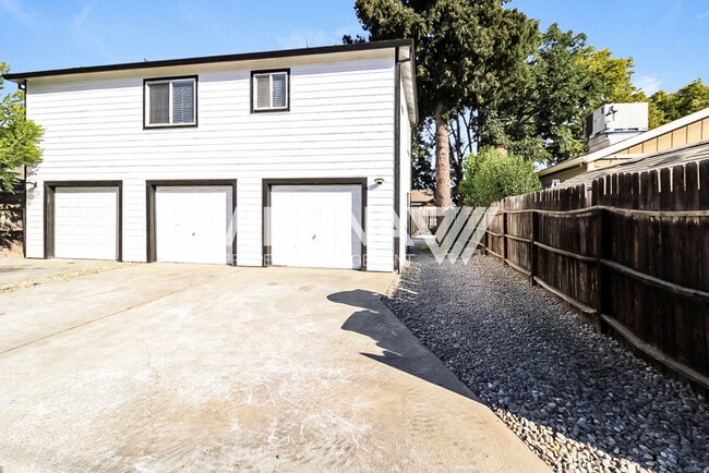 property at 912 Shearer St
