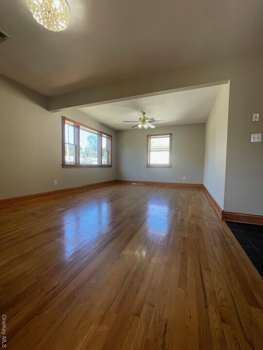 57 Ashland St in New Rochelle, NY - Building Photo