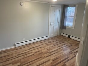 17 Hanson St, Unit 19A 17-19HansonStreet in Dover, NH - Building Photo - Building Photo