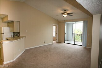 13571 Eagle Ridge Dr in Ft. Myers, FL - Building Photo - Building Photo