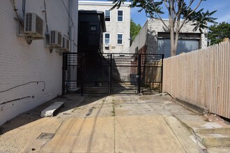 2121 E Dauphin St in Philadelphia, PA - Building Photo - Building Photo