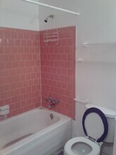 1718 McCulloh St, Unit 1 in Baltimore, MD - Foto de edificio - Building Photo