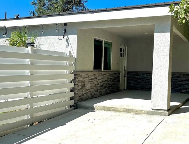property at 6554 Kinlock Ave