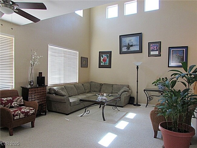 1316 Pintail Point St in Las Vegas, NV - Foto de edificio - Building Photo