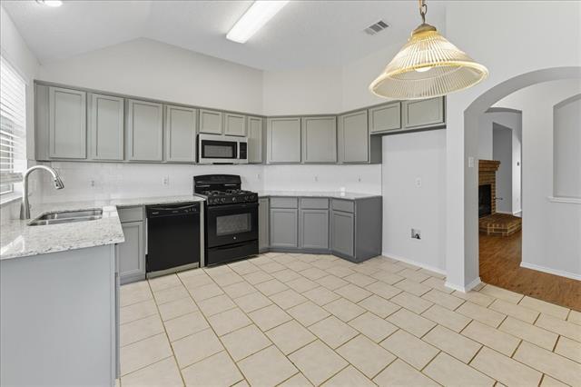 7918 Vista Creek Ln in Sachse, TX - Building Photo