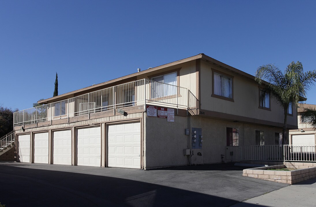 3661 Nashland Ave in Lake Elsinore, CA - Building Photo