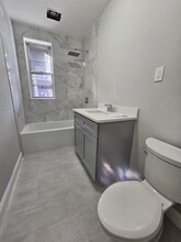 8 Kilsyth Rd, Unit 2 in Brookline, MA - Foto de edificio - Building Photo