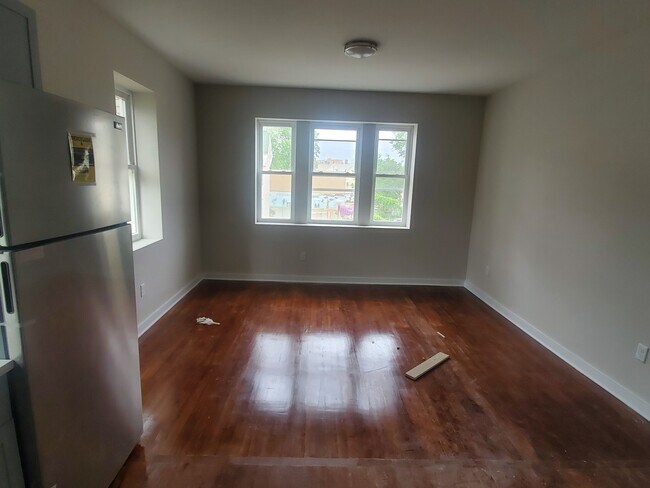 317 William St in East Orange, NJ - Building Photo - Building Photo