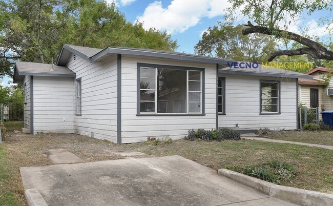 435 W Bedford Ave in San Antonio, TX - Building Photo - Building Photo